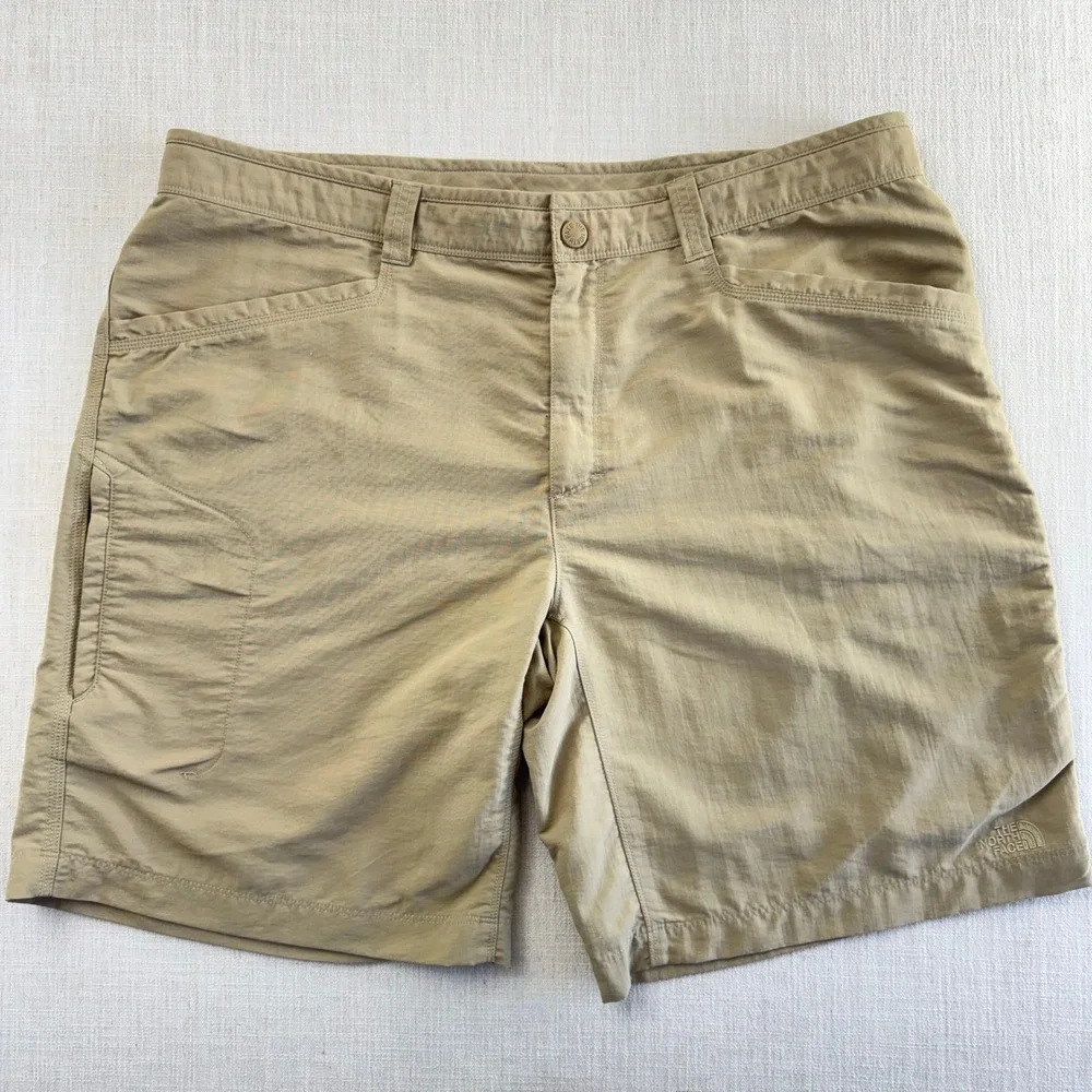 The North Face Mens Horizon‎ Cargo Shorts Tan Khaki Nylon Hiking Size 40